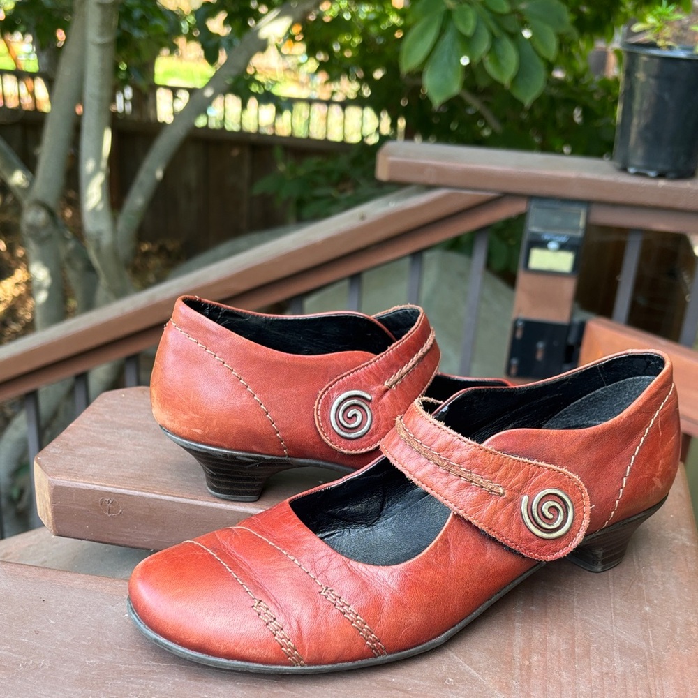 Remonte Dorndorf Size 41 (US 10)